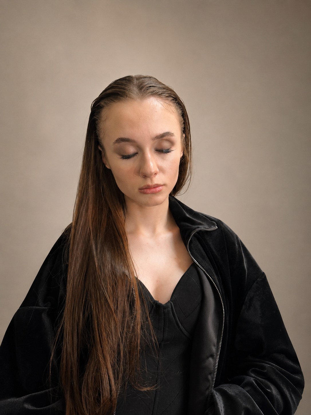 Quiet neutral glam study